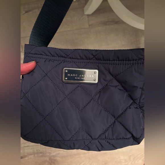 Marc Jacobs Navy Quilted Shoulder Bag - Picture 5 of 5